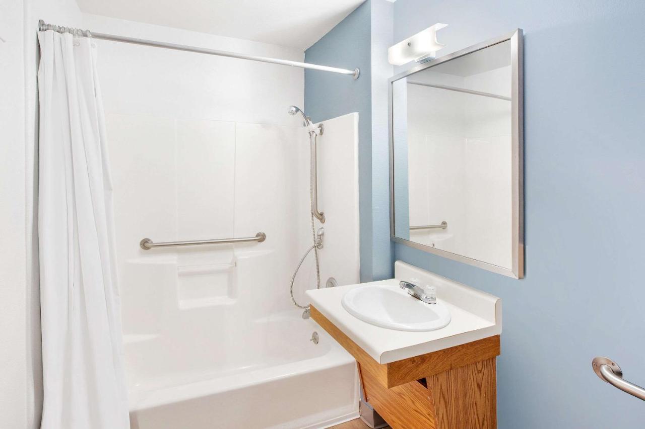 Woodspring Suites Brownsville Exterior photo